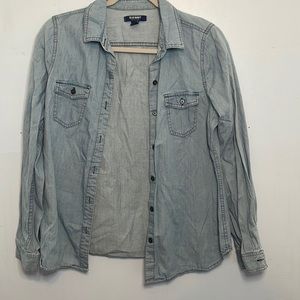 Lightweight denim shirt